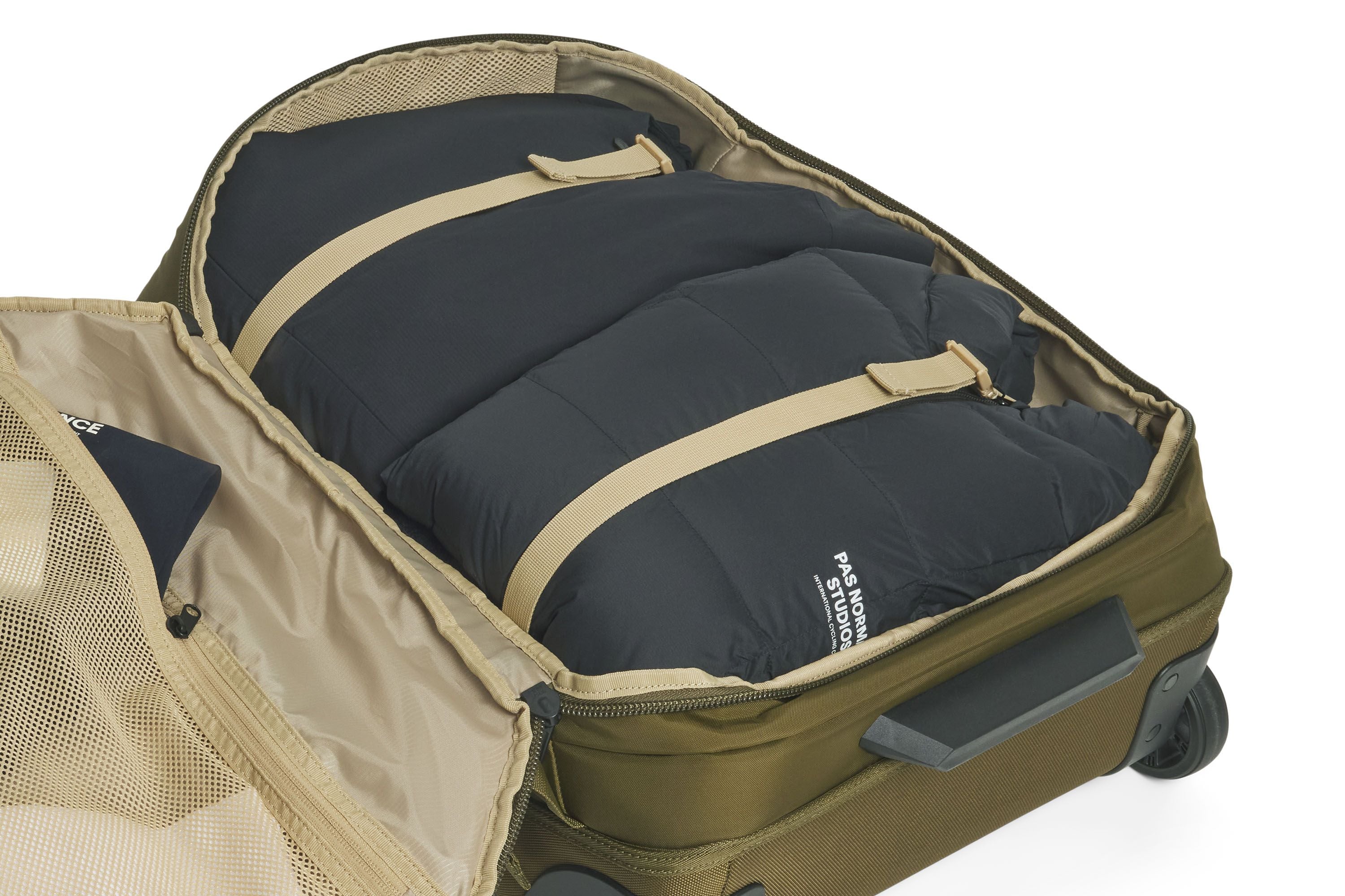 Thule EnRoute widebody carry on natural green