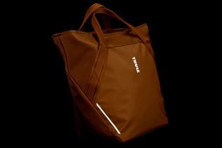 Thule Chasm tote with InLock 25L dusted orange