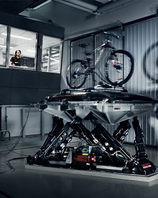 自転車用ルーフキャリア | Thule | 日本
