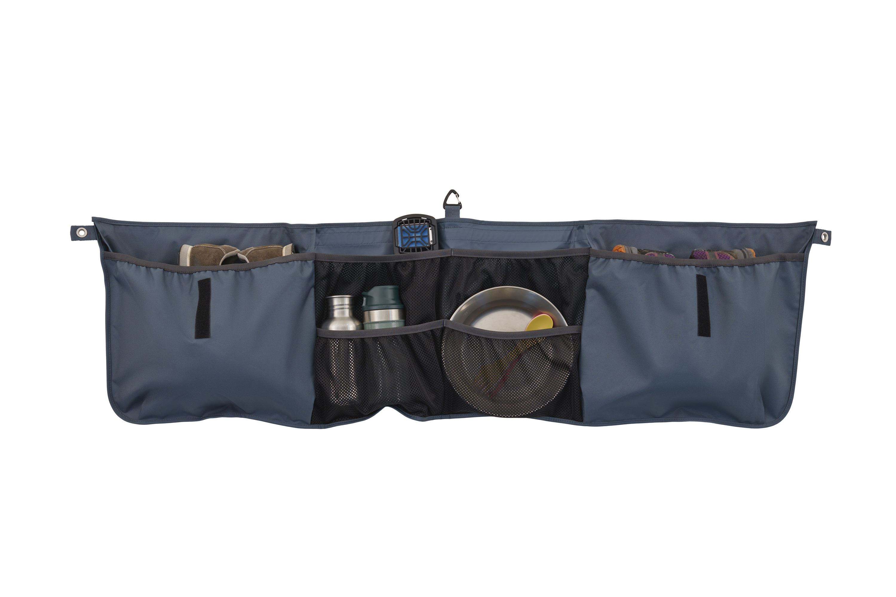 Six spacious compartments image