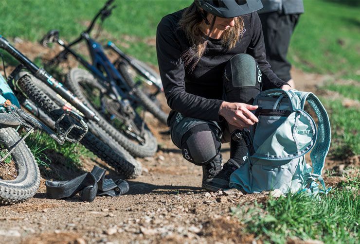 Truck bed bike rack | Thule | Canada